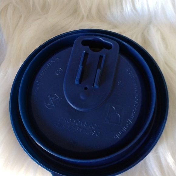 Tervis Toronto Maple Leafs Mug with Handle - Picture 8 of 9